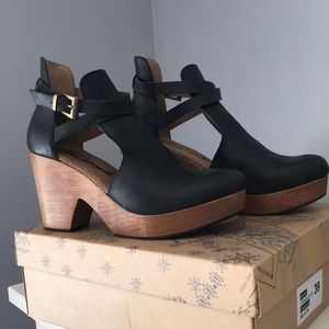 Brand new free people Cedar clogs